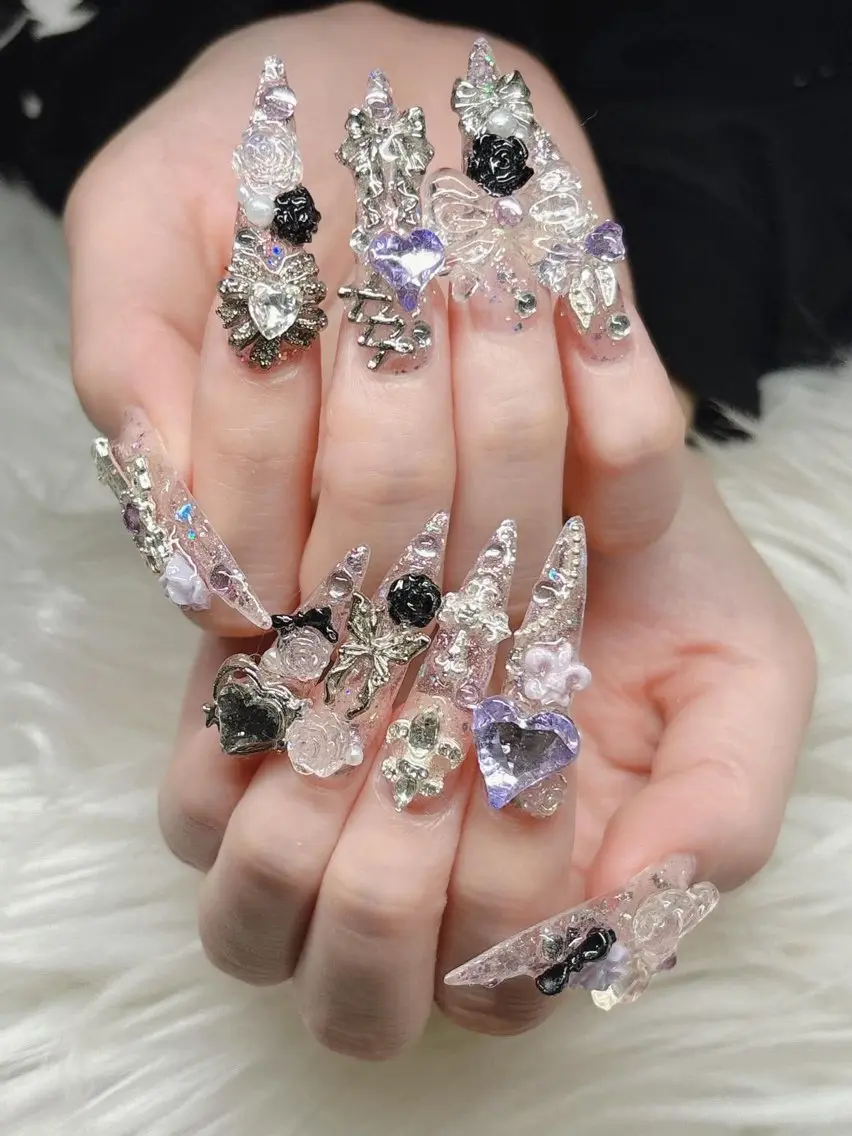 ネイル Lee Nailsのネイルデザイン