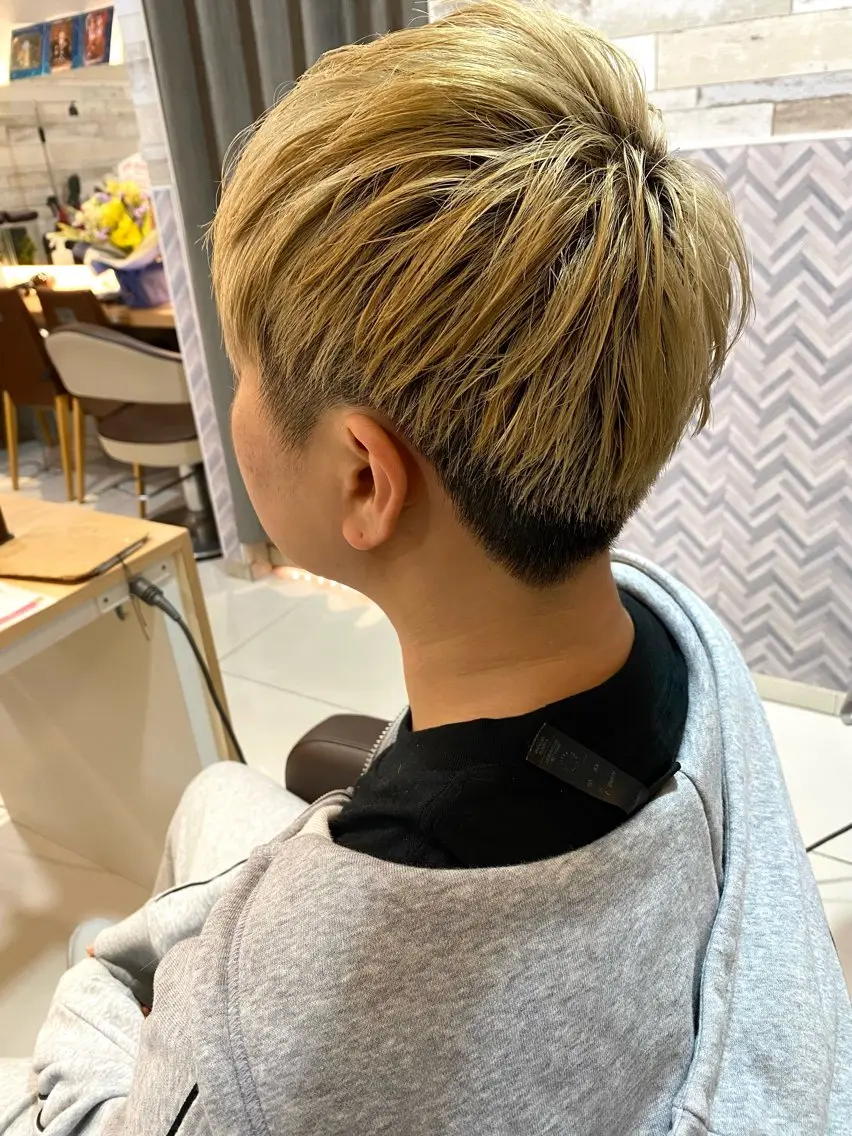 ショート メンズ マッシュ 刈り上げ 🐥波巻き/メンズ/ ショート🐥いとみなのヘアスタイル