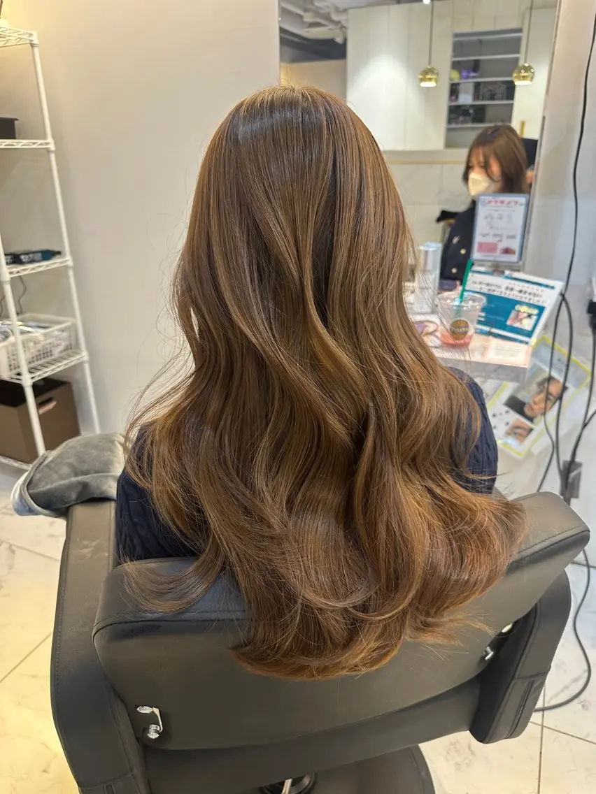 ロング カラー ベージュカラー ブリーチ ヘーゼル ブリーチなしカラー カット ヘアカラー トリートメント 心斎橋/縮毛矯正 /艶髪カラーのヘアスタイル