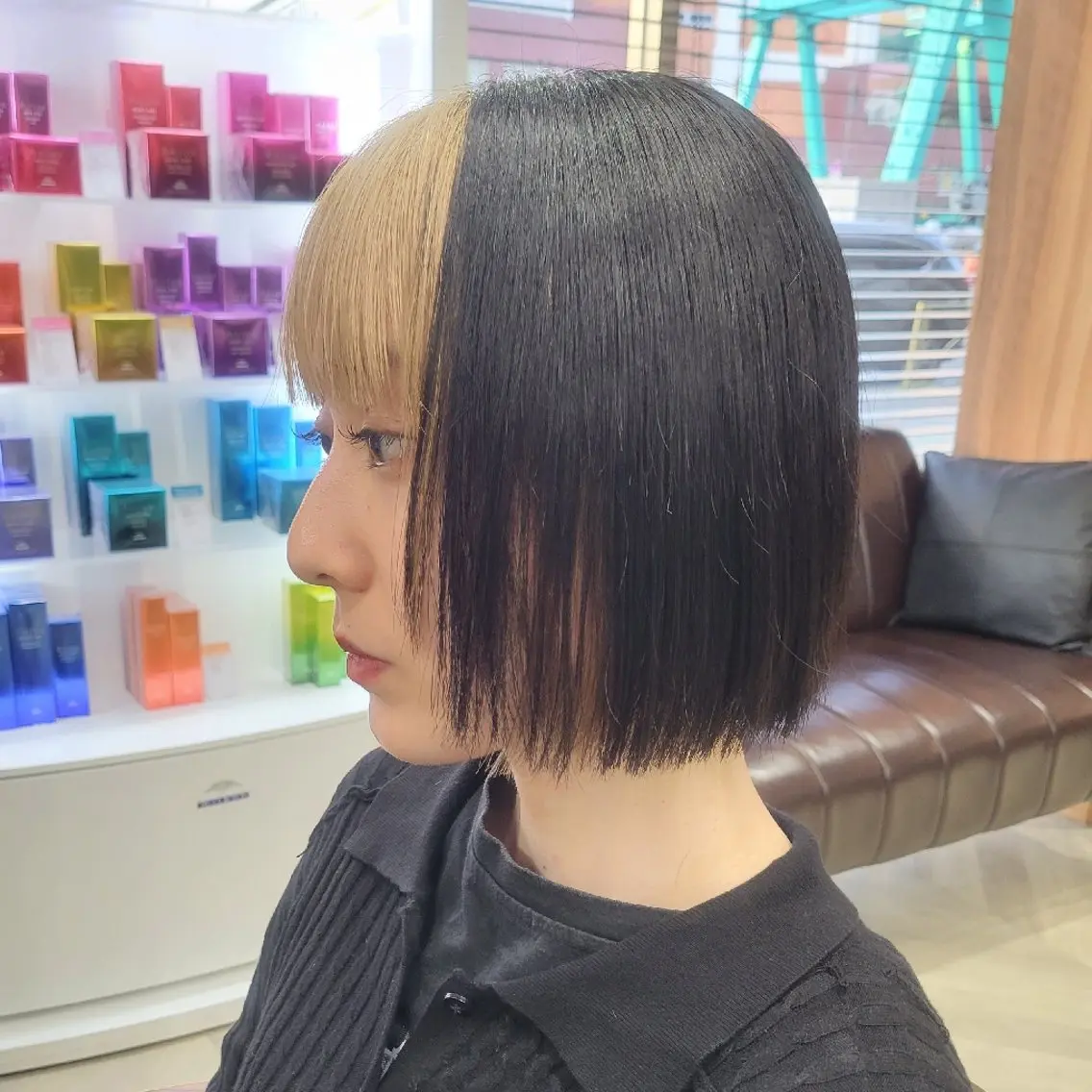 ミディアム 安永 結菜のヘアスタイル