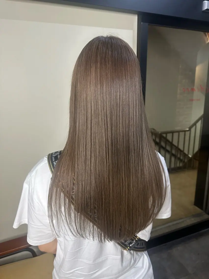 ロング カラー Aimee Shieのヘアスタイル