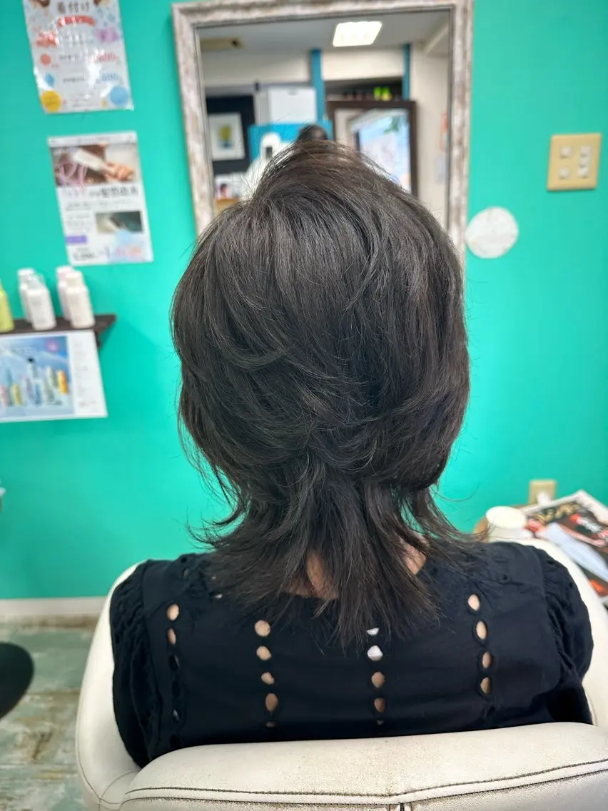 セミロング ヘアカラー 三原 友美のヘアスタイル