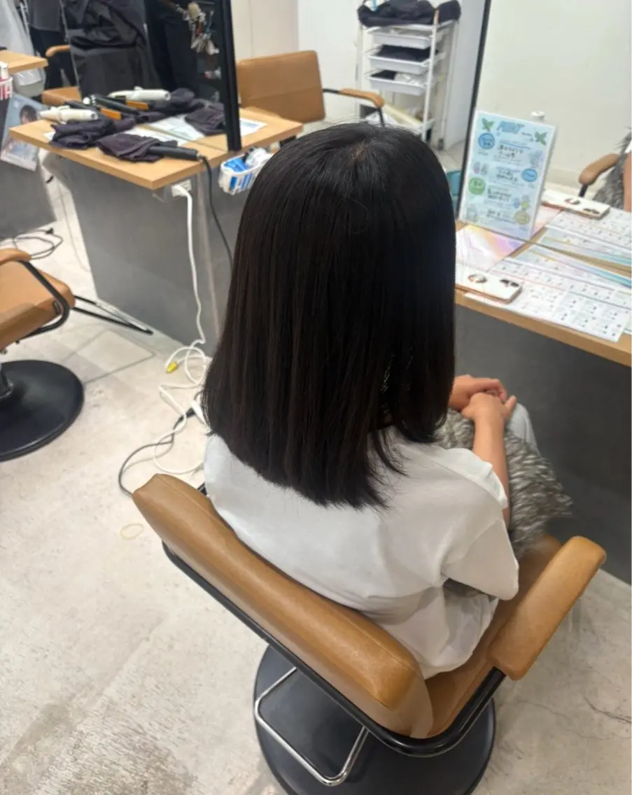ミディアム 河内 謡のヘアスタイル