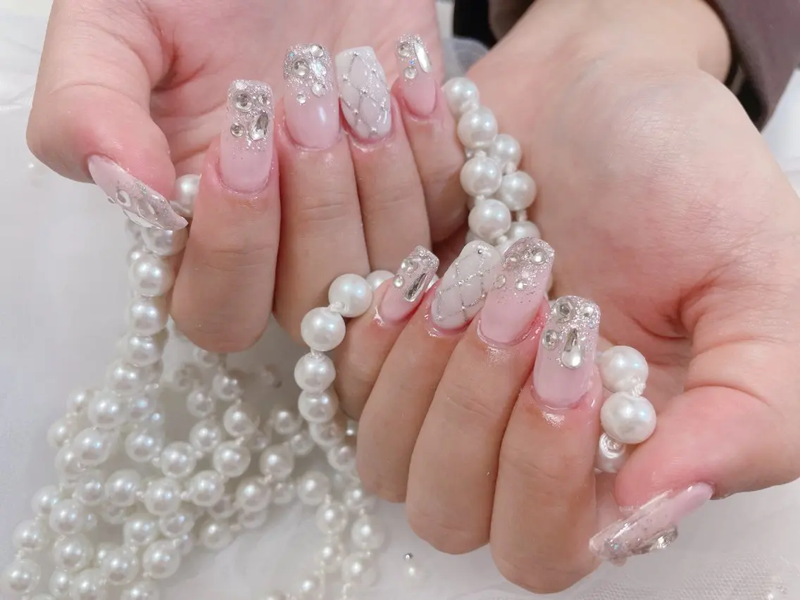 ネイル ハンドネイル ネイルサロンエクラ 🫧Shizukaのネイルデザイン