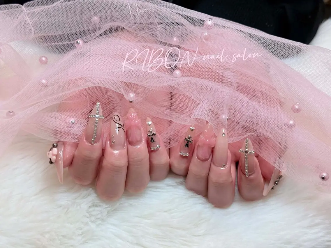 ネイル チークネイル 長さ出し フレンチネイル ジェルネイル グラデーション ハンドネイル RIBON nail 高田馬場のネイルデザイン