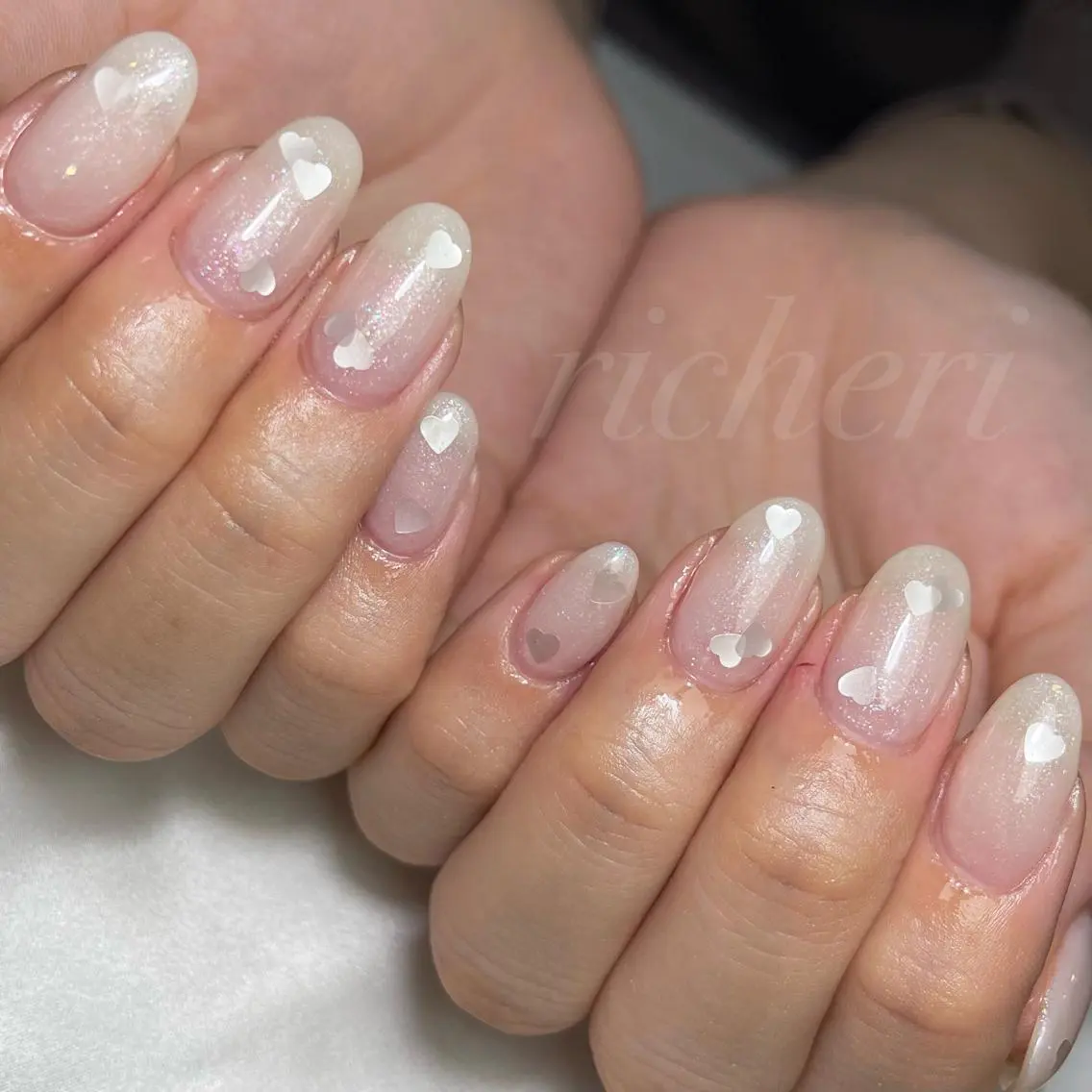 ミディアム ネイル ハンドネイル richeri beautyのエステ・リラクイメージ