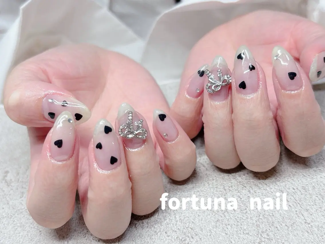 ネイル Nail •Head スパFortunaのネイルデザイン