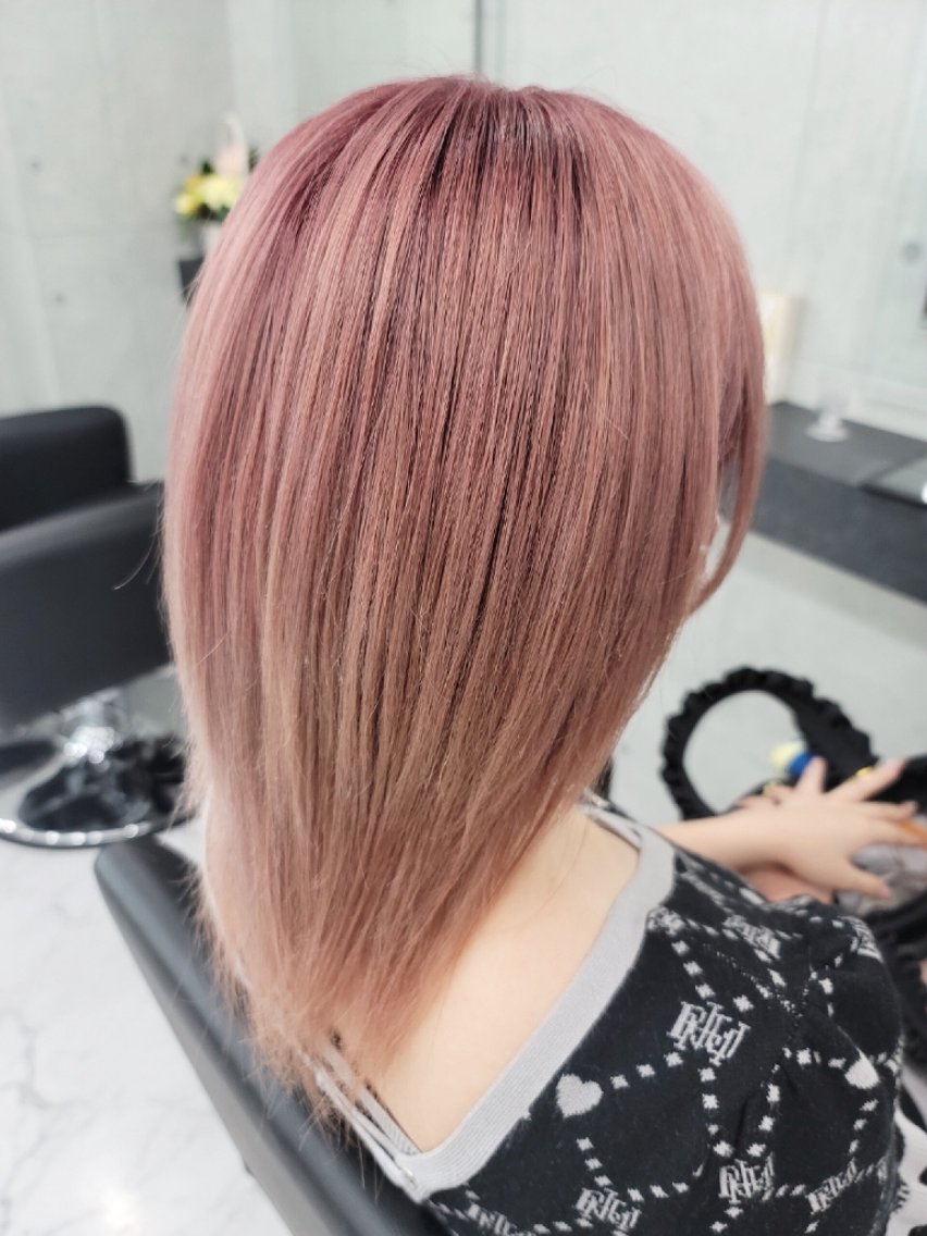 カラー ロング ベージュカラー ブリーチ 透明感カラー ハイトーンカラー ピンクカラー カット ヘアカラー ❇️安達 優心❇️ レイヤー/艶髪特化のヘアスタイル