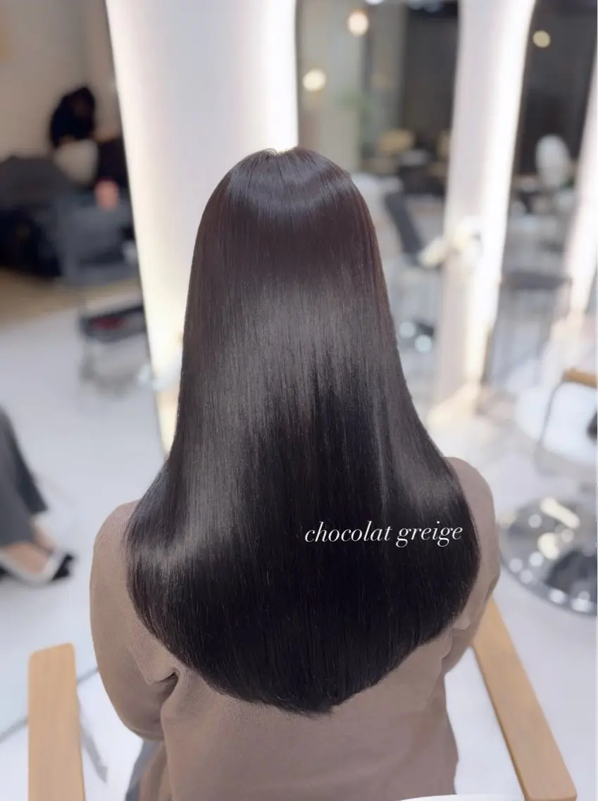 ロング カラー ショコラグレージュ 透明感カラー グレージュ カット ヘアカラー トリートメント 艶髪・透明感カラー・ 韓国ヘア・Yuriのヘアスタイル