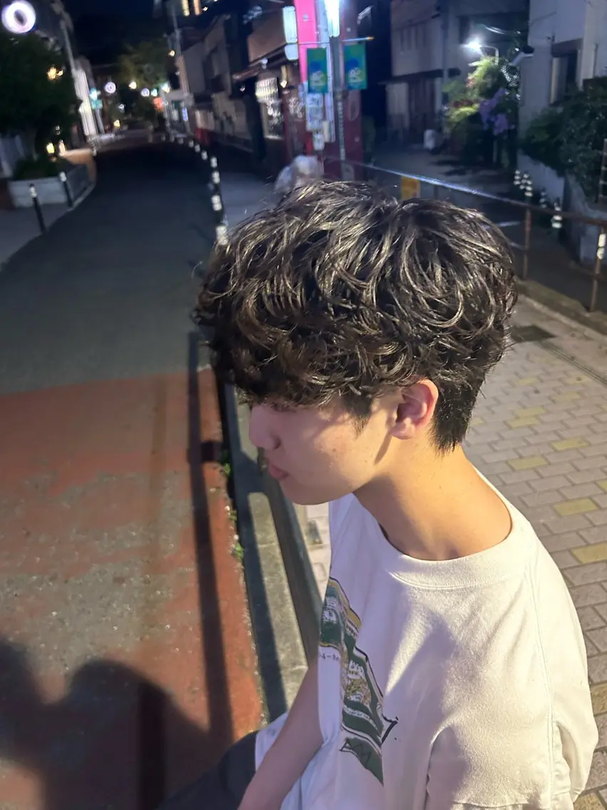 ミディアム パーマ メンズ カット パーマ パーマ特化🔥 ワタベリョウマのヘアスタイル