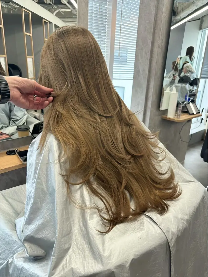 セミロング 佐藤 弘弥のヘアスタイル