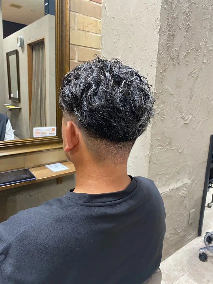 カット、パーマ(スパイラル、ツイスト、ツイスパ限定)の写真