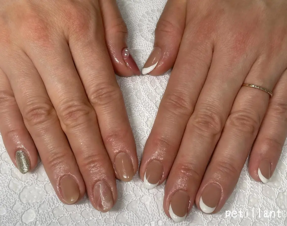 ネイル フレンチネイル 卒業式 持ち込み nail salon petillantのネイルデザイン