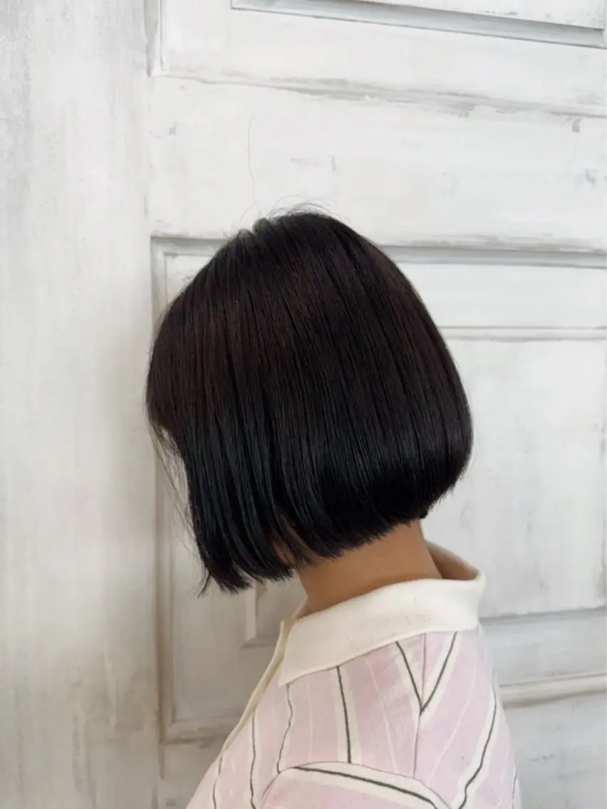 ミディアム 切りっぱなしボブ ボブ カット ヘアカラー トリートメント 透明艶カラー/ 韓国風/セイナ🪽のヘアスタイル
