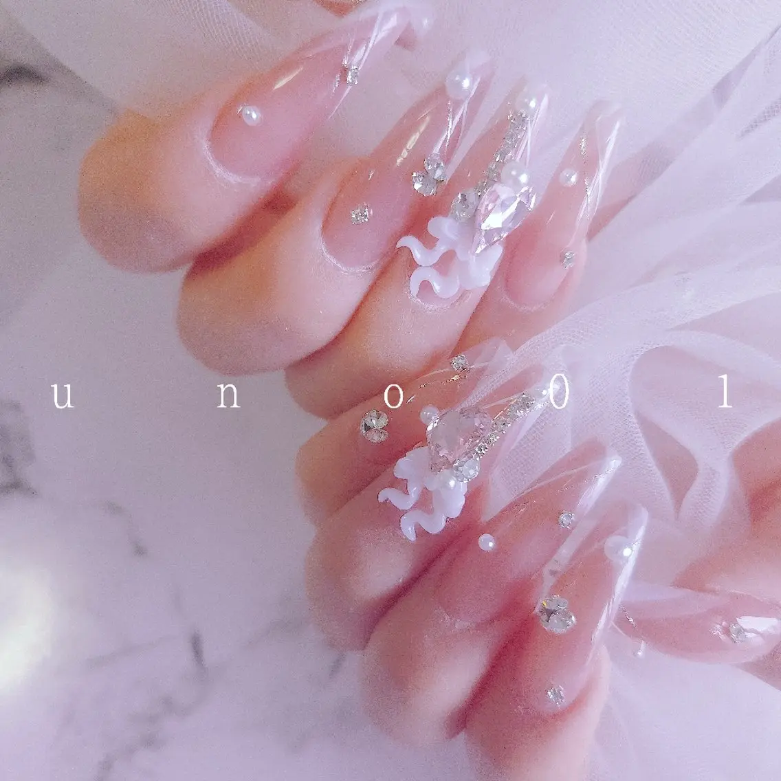 ネイル ハンドネイル 梅田🦄中崎町🩵 u n o 0 1のネイルデザイン