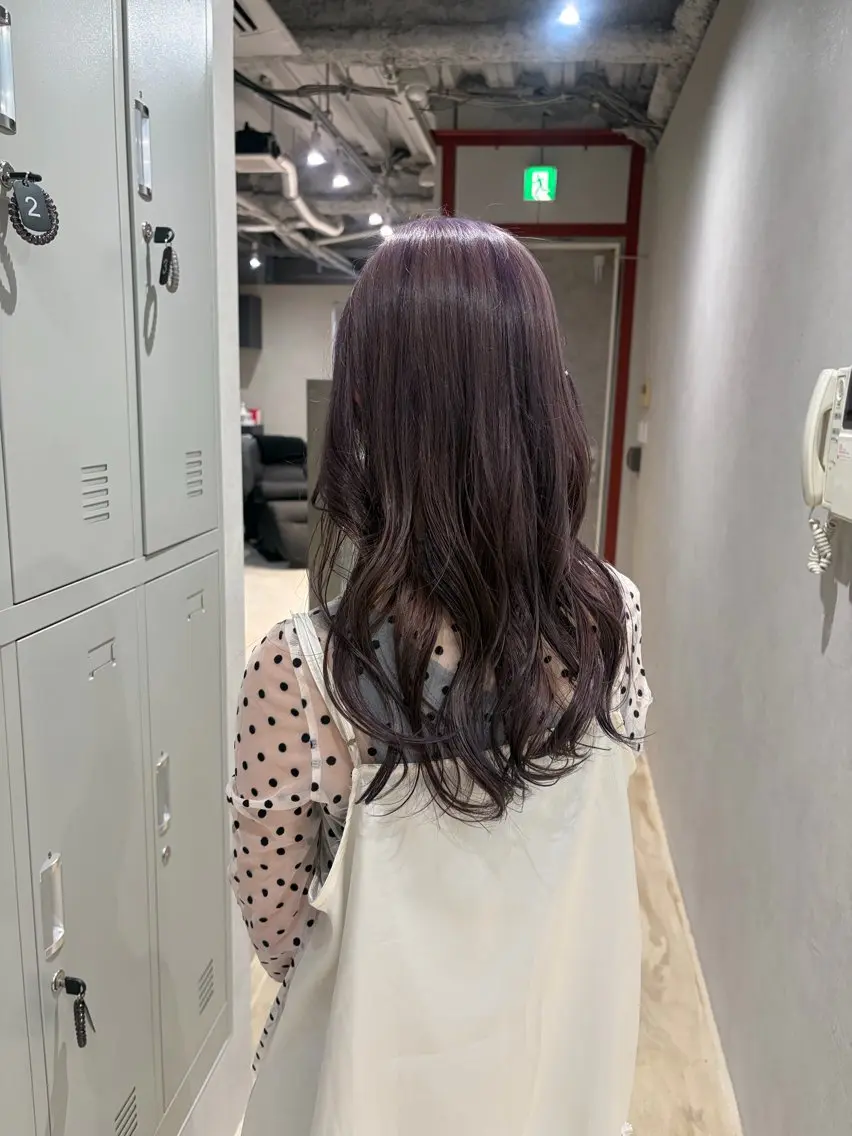 セミロング ヘアカラー トリートメント Uni. wakabaのヘアスタイル