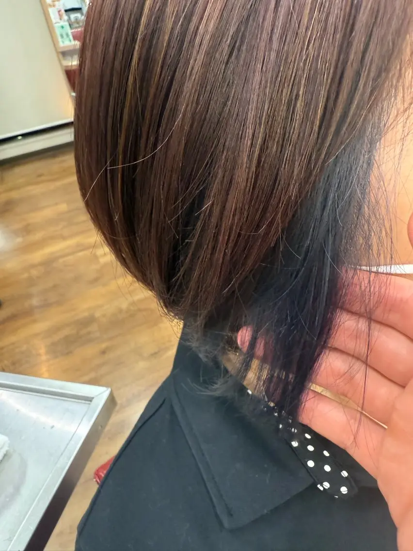 カラー ヘアカラー 黒木 芽生のヘアスタイル