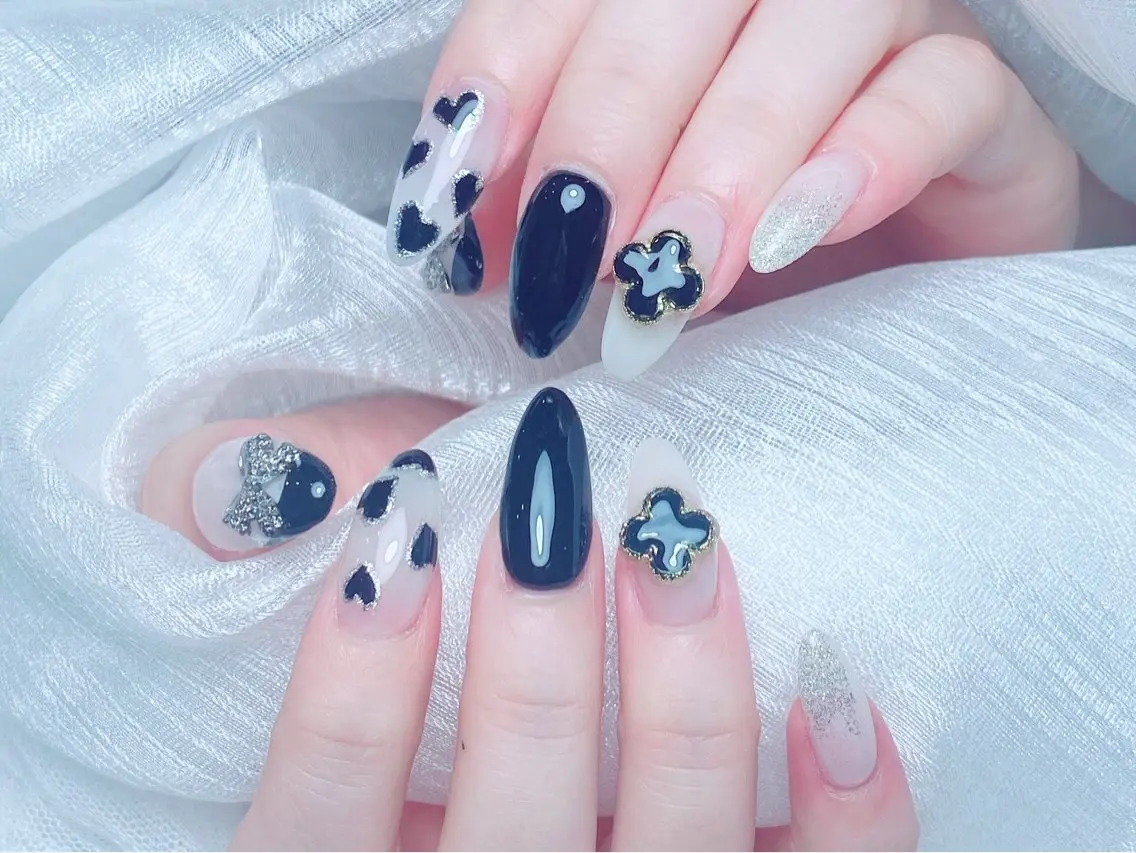 ネイル オーロラネイル チークネイル 長さ出し フットネイル フレンチネイル NaNa nailのネイルデザイン