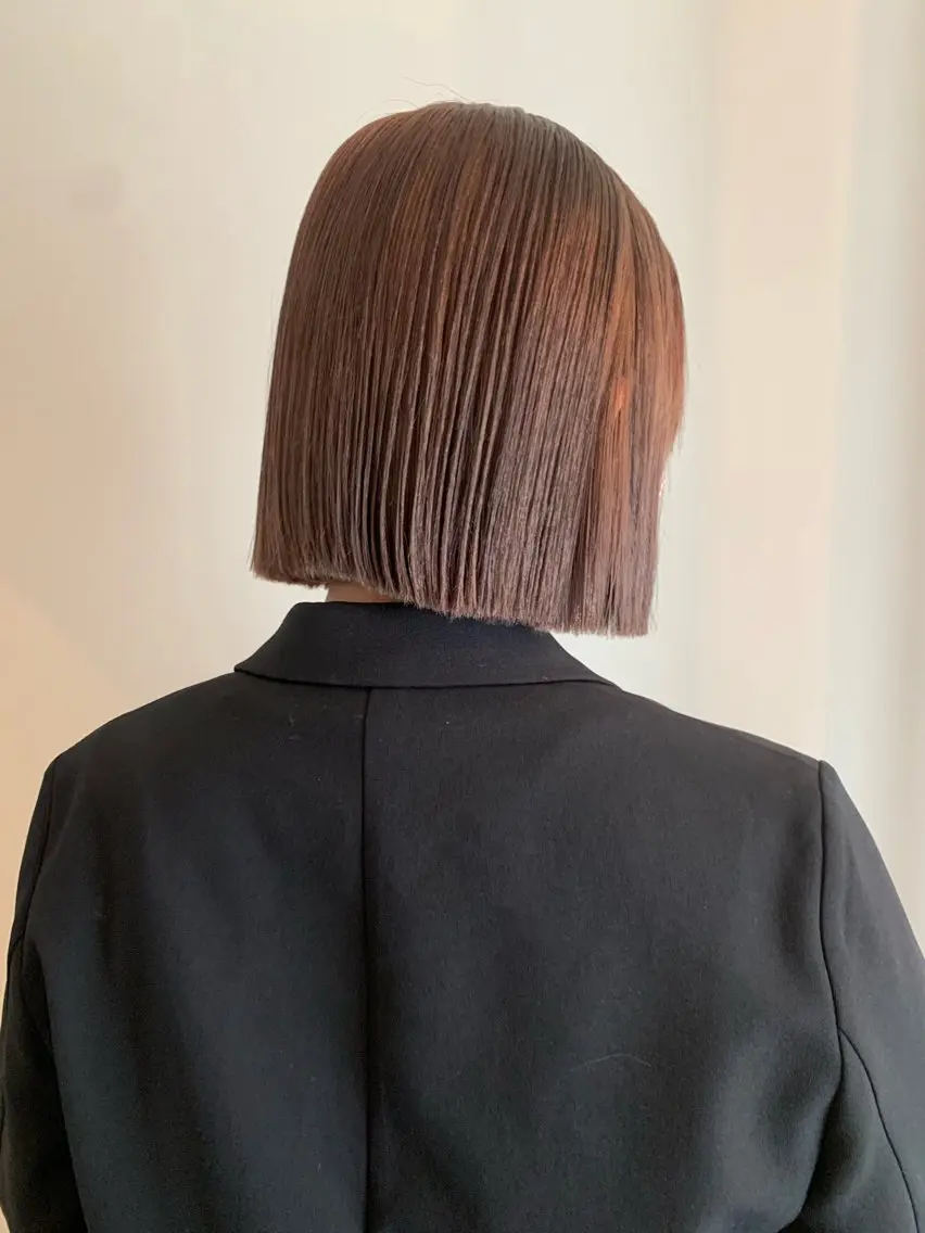 ミディアム カラー ボブ カット ヘアカラー トリートメント 落合希 Olivebeigeのヘアスタイル