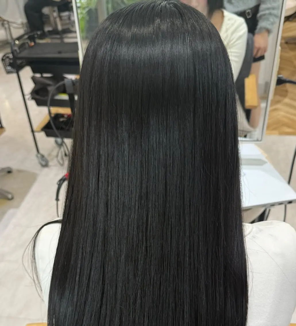 カラー Zina天神🌻 Honokaのヘアスタイル