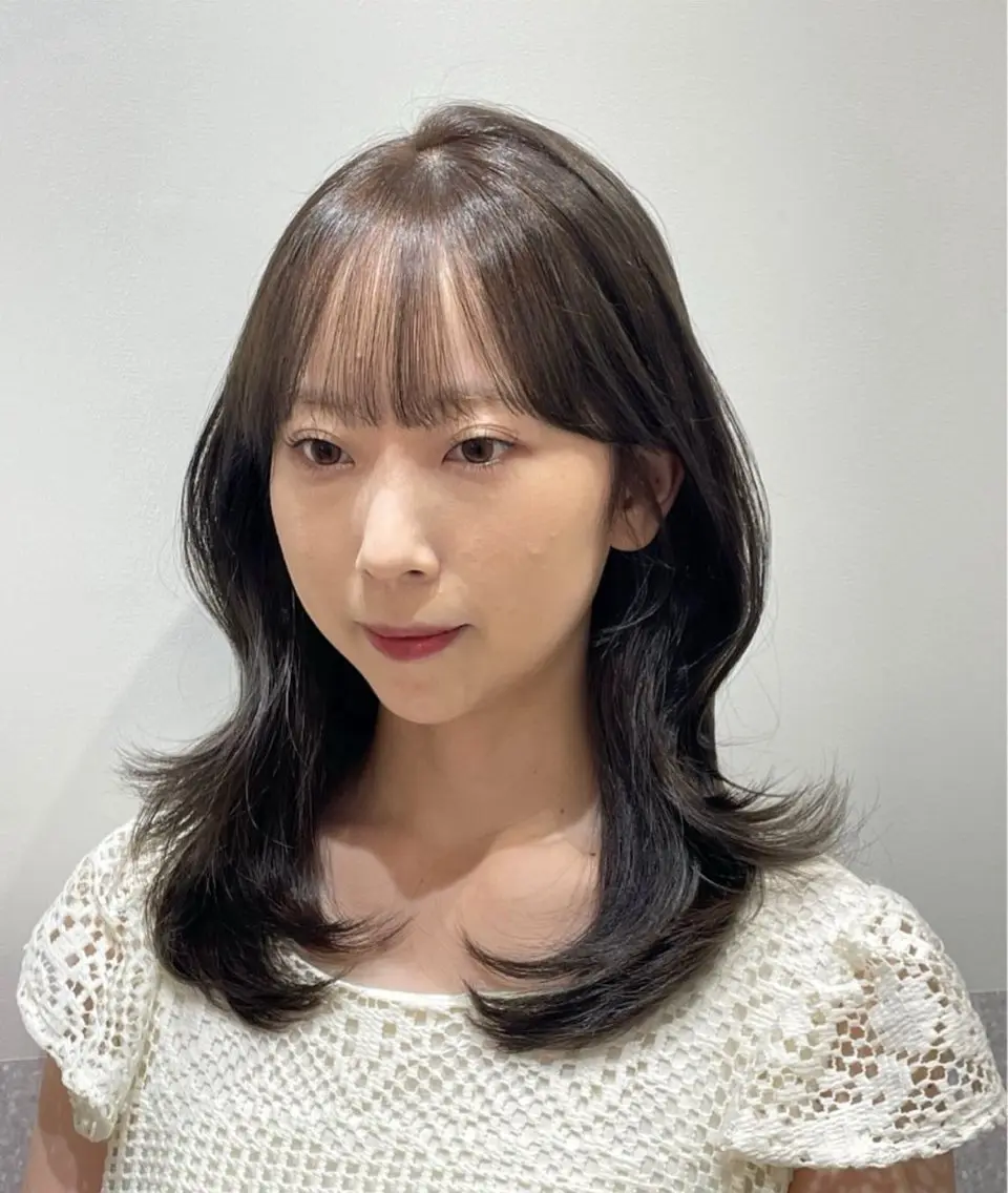 セミロング ハッシュカット ハイレイヤー 韓国風ヘア レイヤーカット カット ヘアカラー トリートメント ❤︎︎韓国ヘア❤︎︎ 𝑺𝒉𝒊𝒉𝒐のヘアスタイル