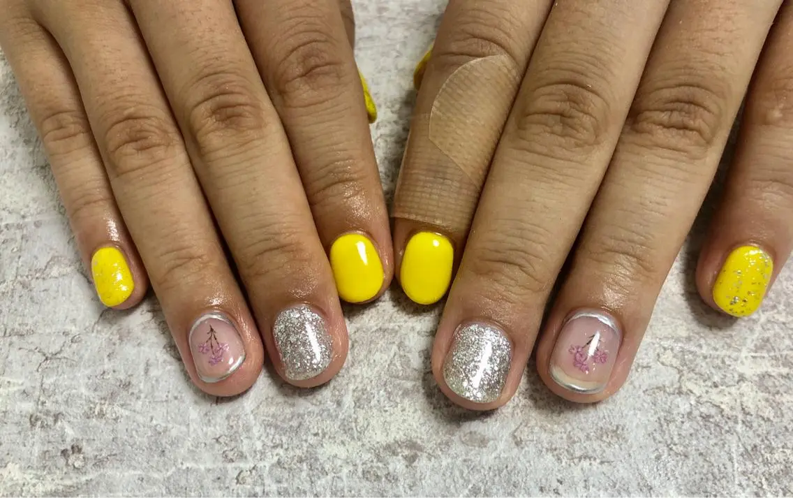 ネイル ハンドネイル mogunail &blowのネイルデザイン