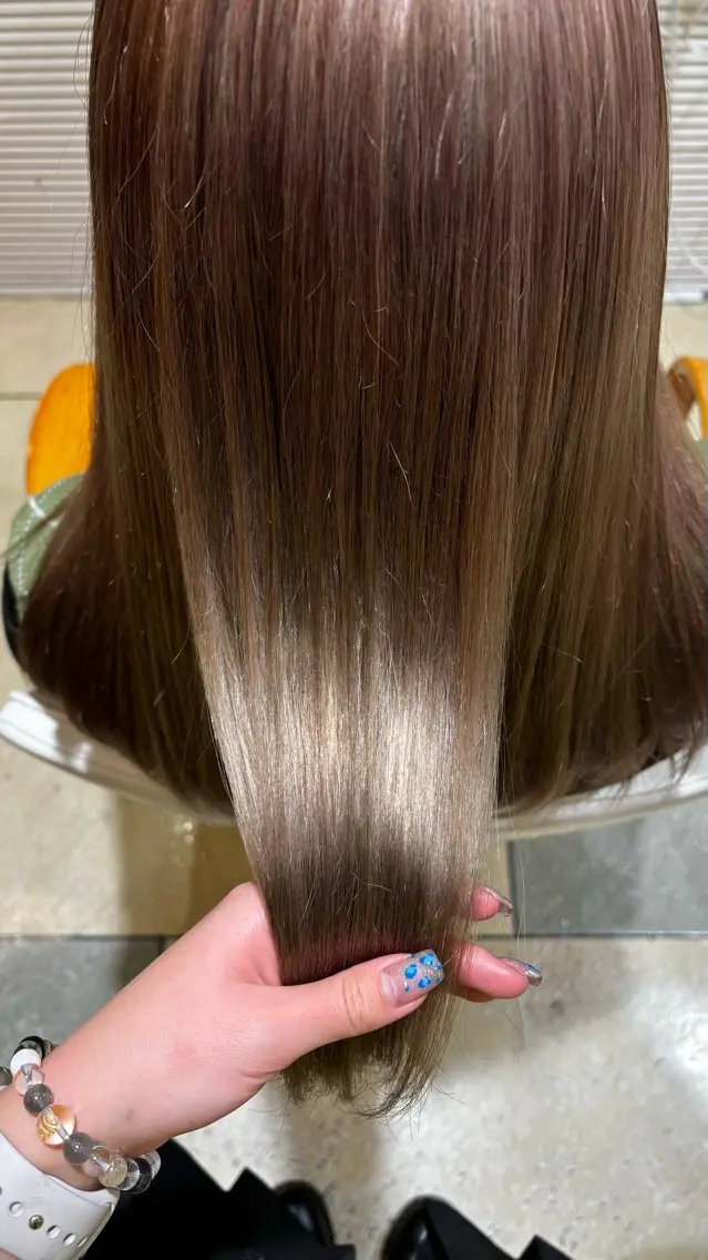 カラー トリートメント 淡色┊︎ナチュラル 🧁奈那美🧁*.゜のヘアスタイル