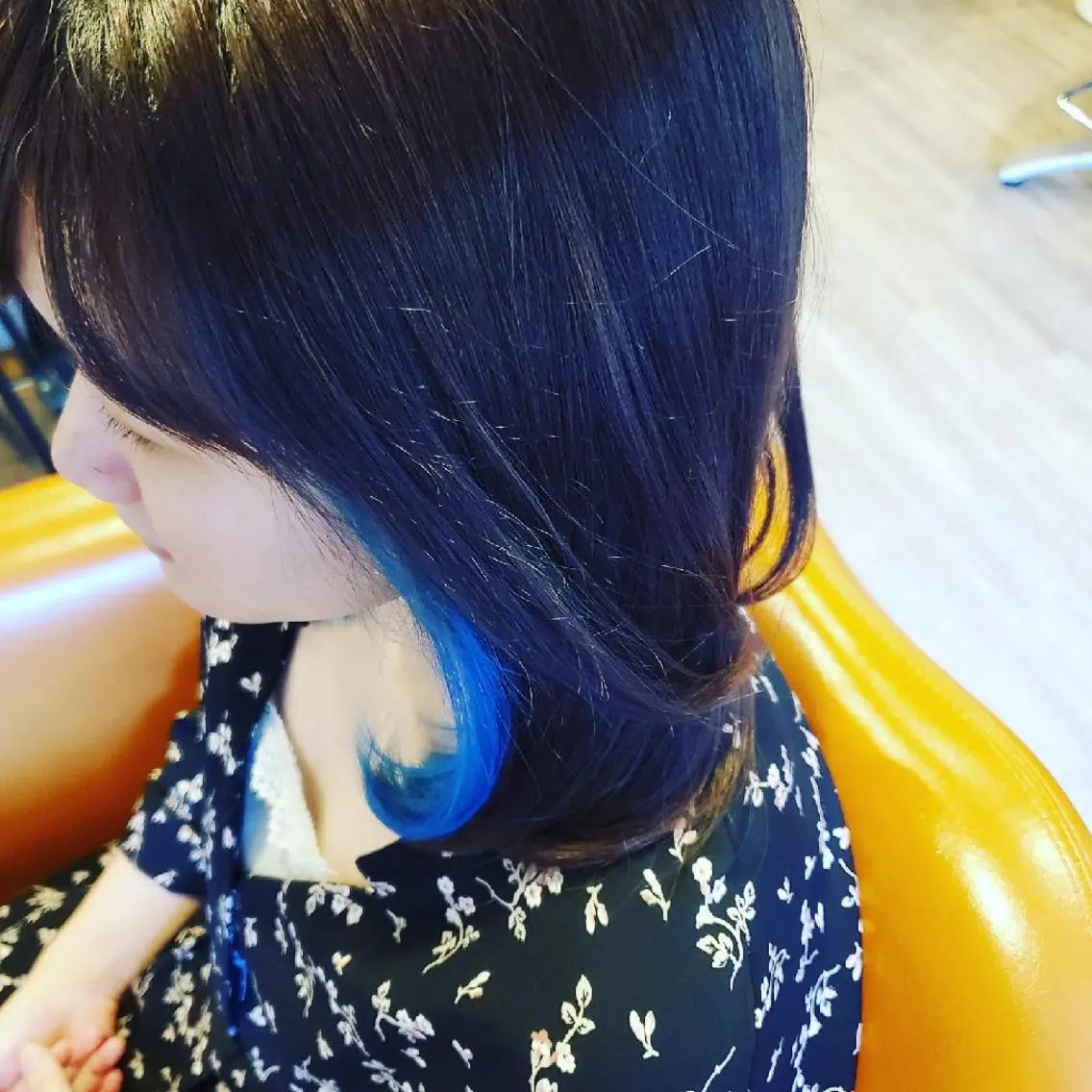 カラー ミディアム 黒髪 ブリーチ ブルーカラー イルミナカラー 外国人風カラー ヘアカラー spa hair ark 富井直美のヘアスタイル
