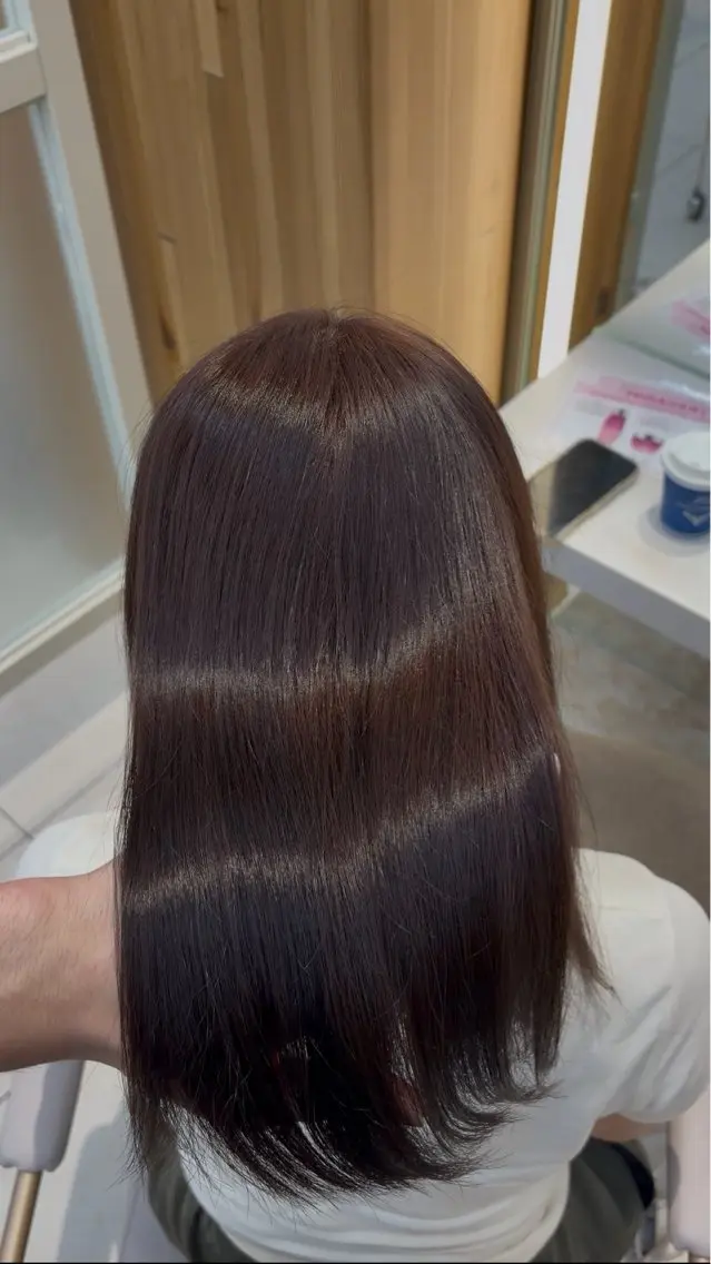 ミディアム ヘアカラー 小内 亮吾のヘアスタイル