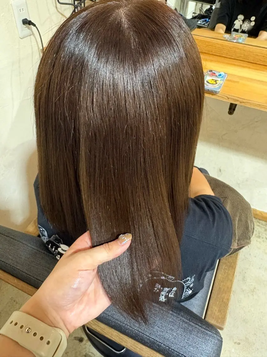 カラー 木崎 優来のヘアスタイル