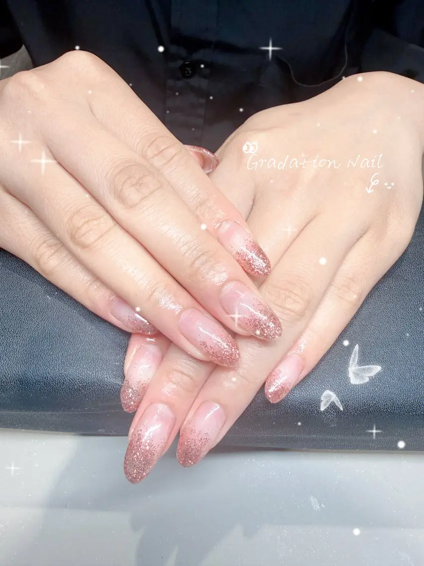 ネイル グラデーション AERI🌺 トモのネイルデザイン