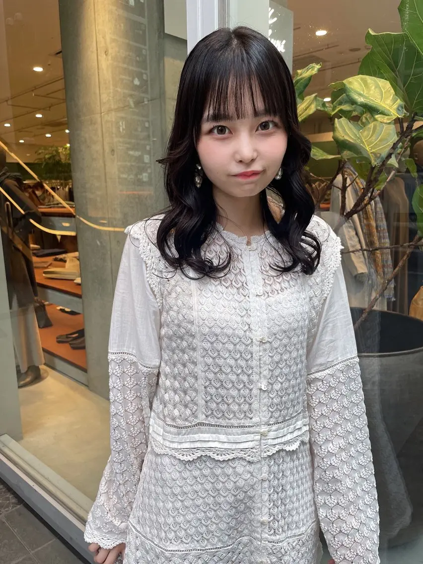 ミディアム カット ヘアカラー 髪質改善will hairdesignのヘアスタイル