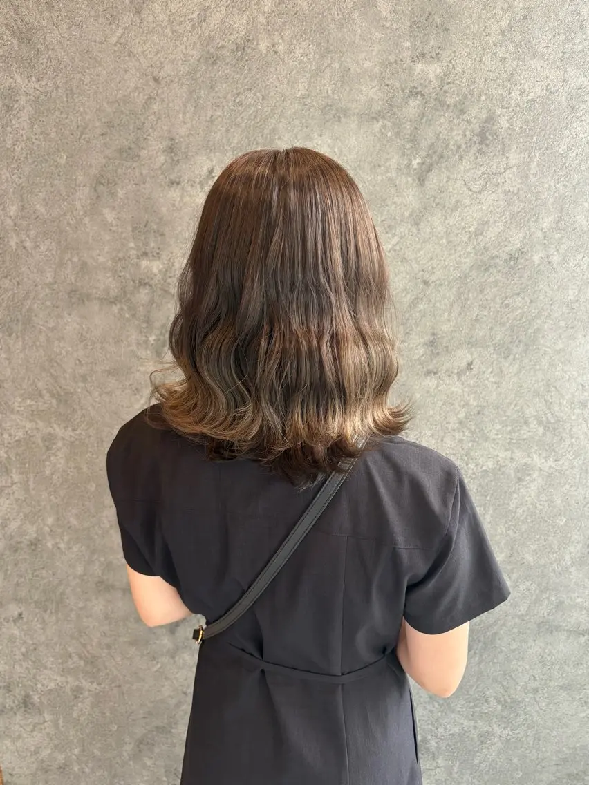 ミディアム カラー ヘアカラー 長谷川日菜 / 郡山のヘアスタイル