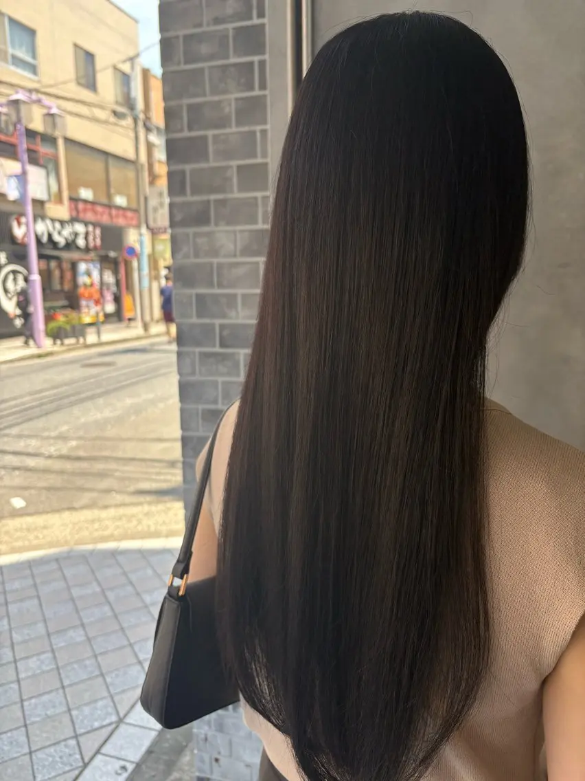 ロング カラー トリートメント ヘアカラー トリートメント SUZUKI AIRIのヘアスタイル