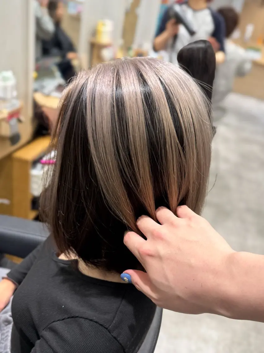 【周りと被らない外国人風のデザインに♪】カット＋アンブレラカラーの写真