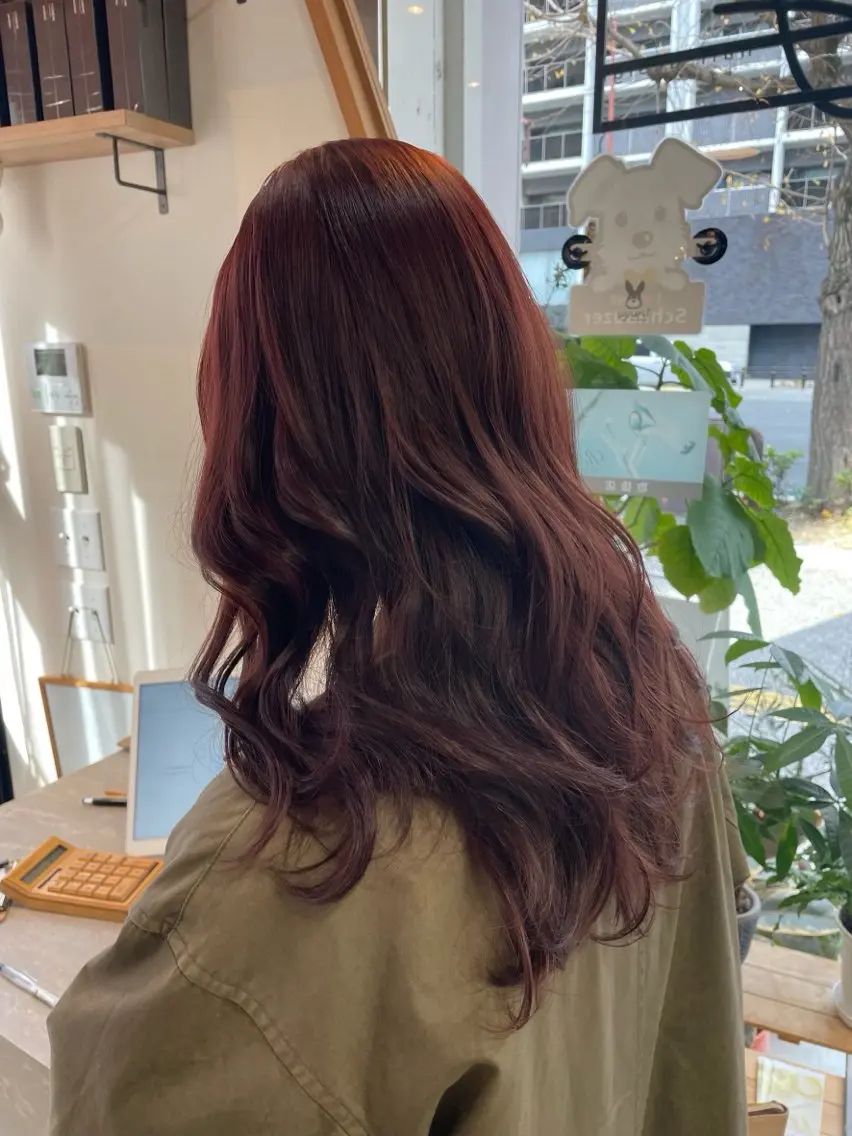 ロング カラー 東 史夏のヘアスタイル