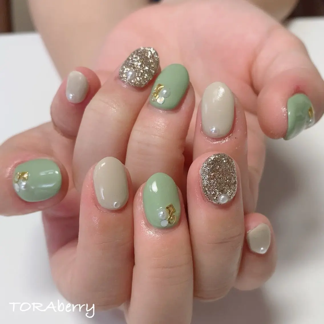 ネイル ネイリスト なつみのネイルデザイン