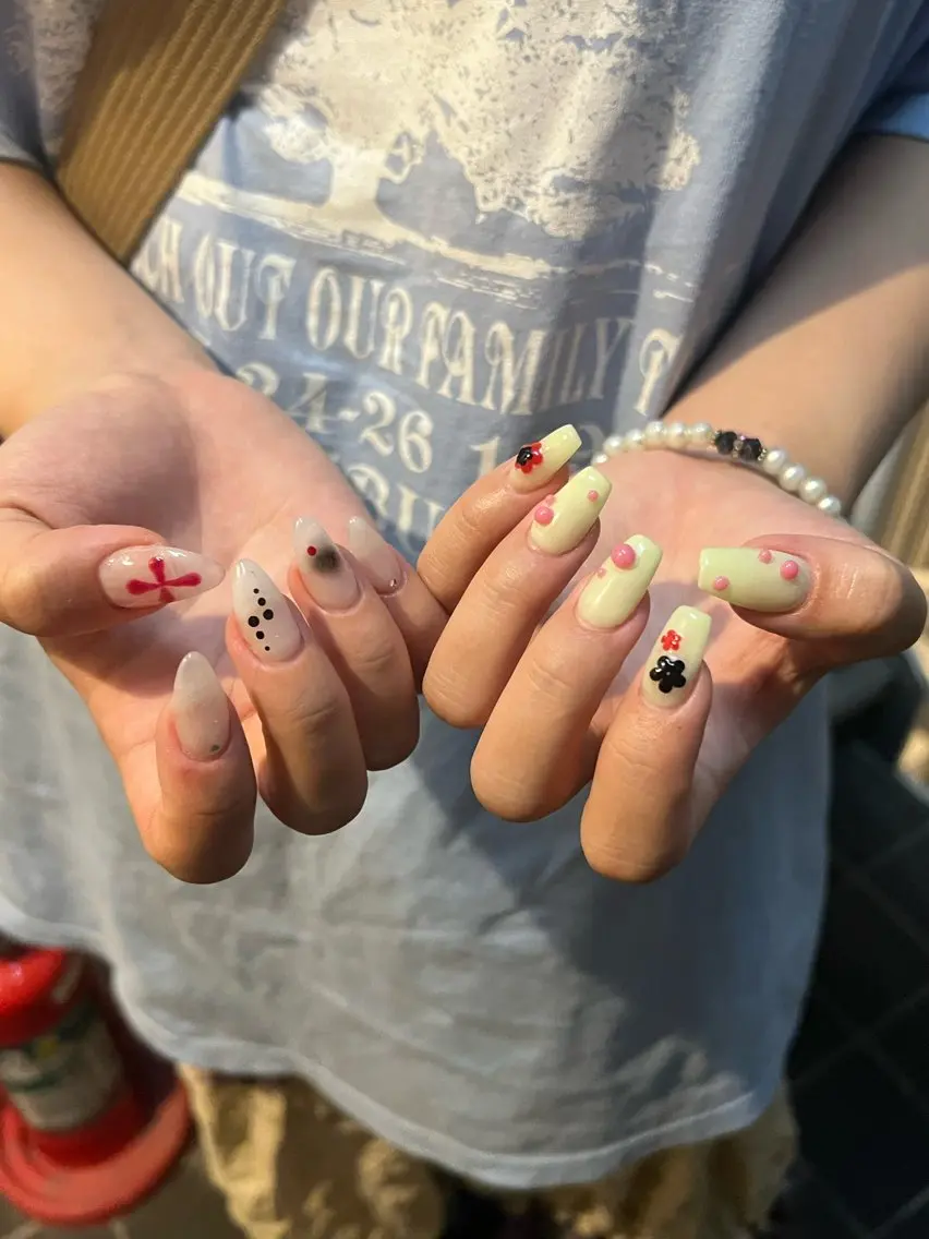 ネイル ハンドネイル Hata nail 🎀個性派ニュアンスのネイルデザイン