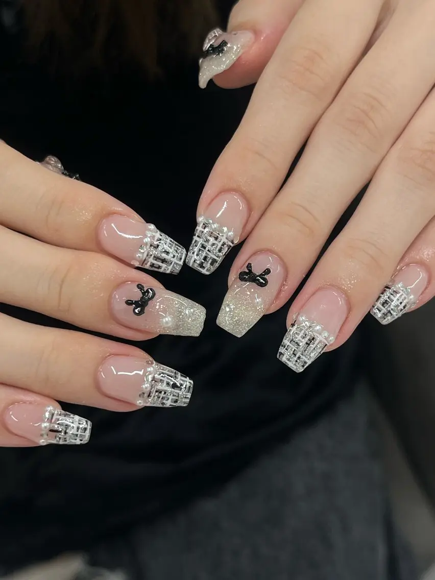 ネイル ツイードネイル ハンドネイル schon 🎀saraのネイルデザイン