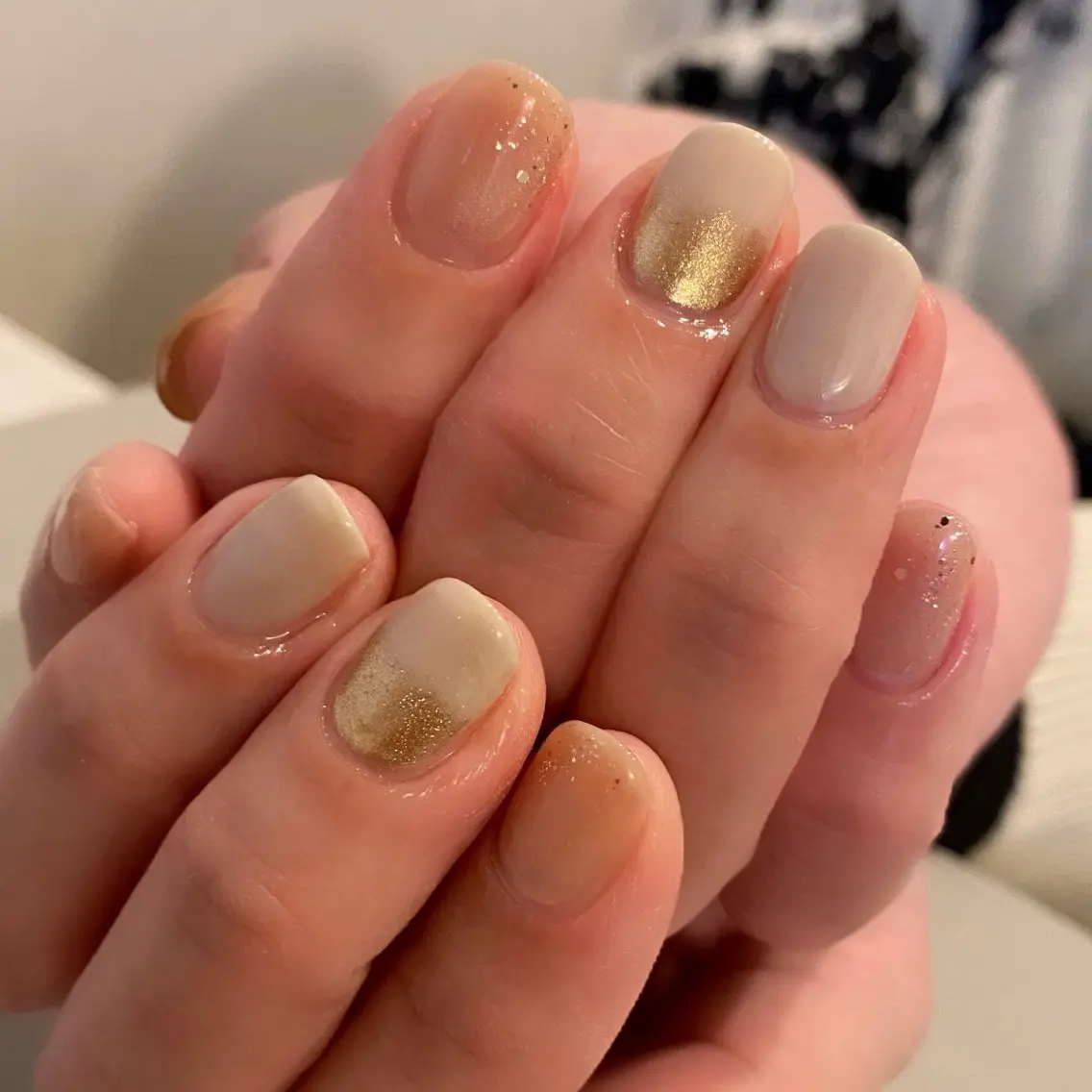 ネイル ニュアンスネイル シンプルネイル amuse ニュアンス/個性派のネイルデザイン