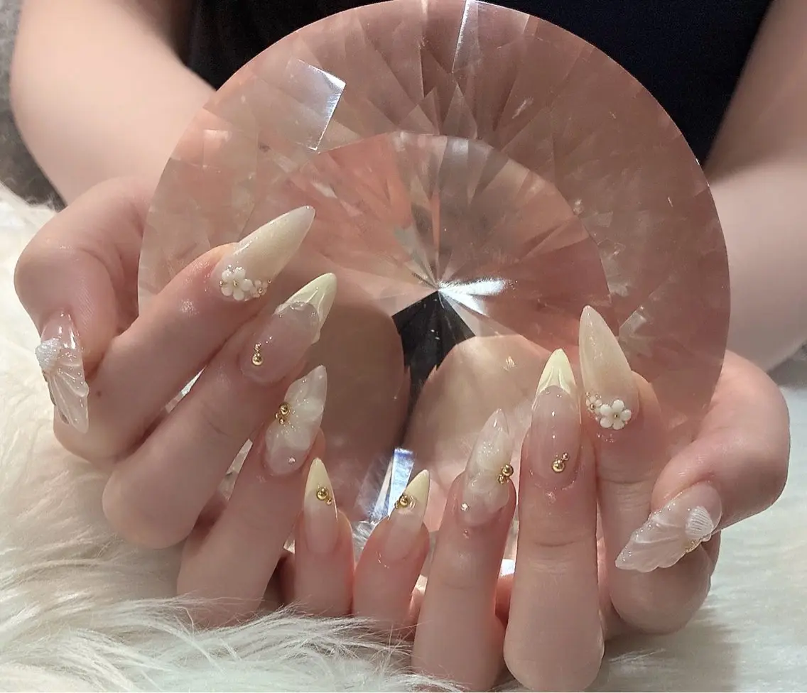 ネイル ハンドネイル LoaChaton kaeのネイルデザイン
