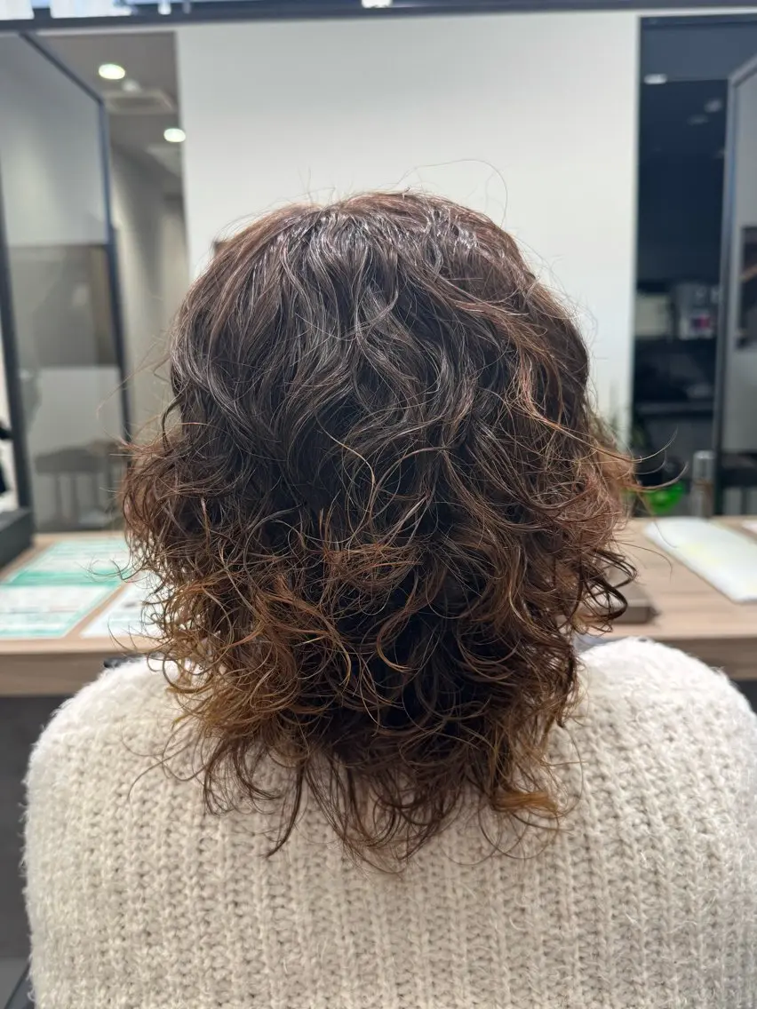 ミディアム ミディアムパーマ ウルフカット カット パーマ 高橋 廉人のヘアスタイル