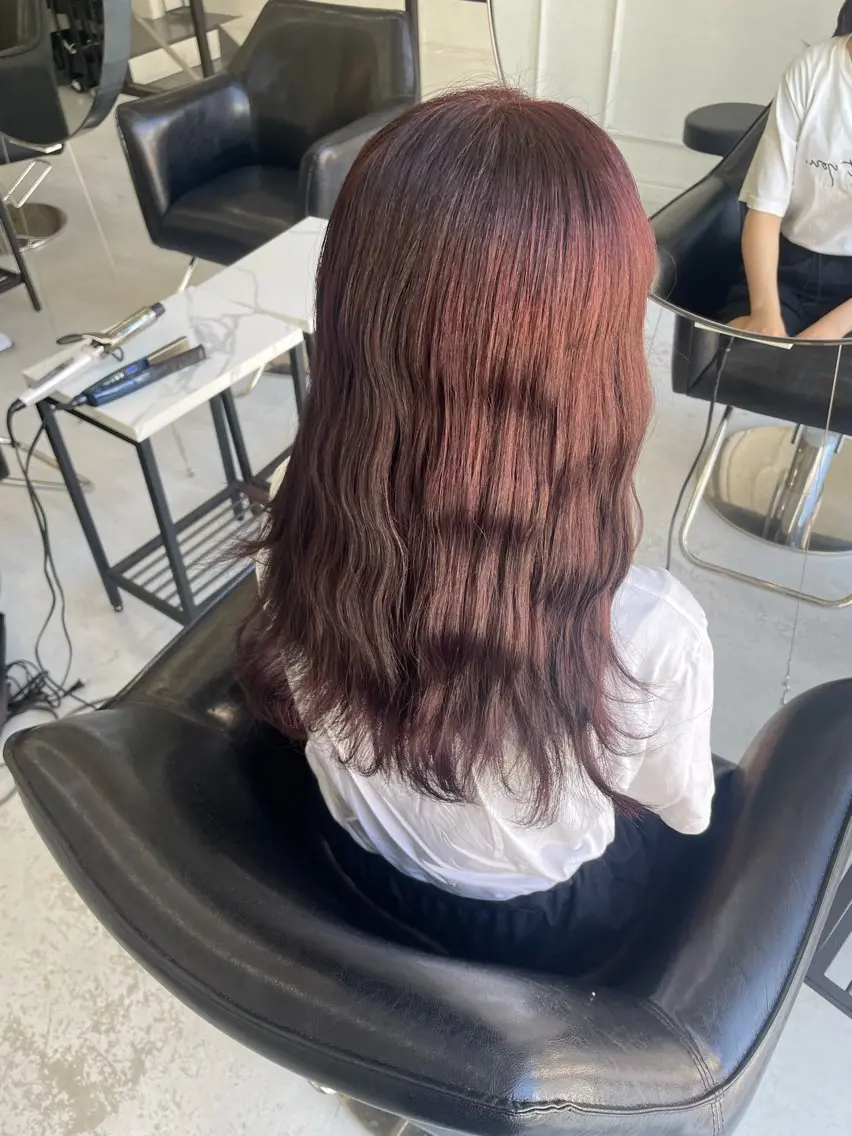 ロング ヘアカラー MaisonHALU さくらのヘアスタイル