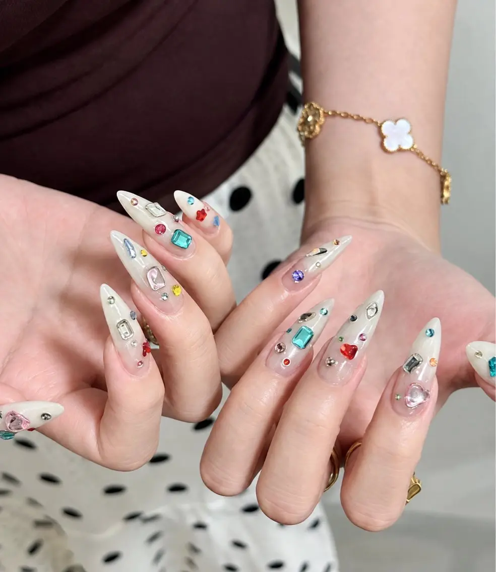 ネイル ハンドネイル Shiroe NailStudioのネイルデザイン
