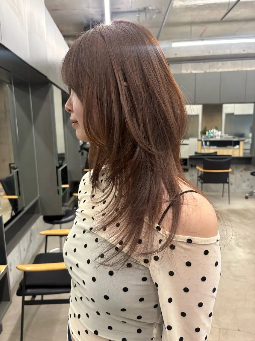 ロング カラー ヘアカラー トリートメント Saki/レイヤー/ 柔らかカラーのヘアスタイル