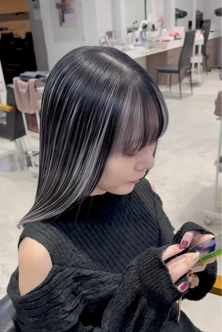 ロング カラー 透明感カラー デザインカラー ハイトーンカラー 髙木 利央のヘアスタイル