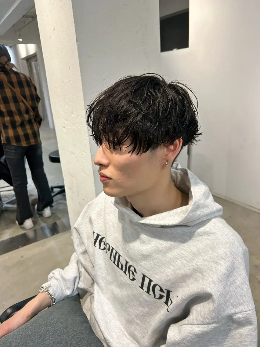 パーマ メンズ カット パーマ メンズ清潔感のプロ 💈メンズパーマ藤田のヘアスタイル