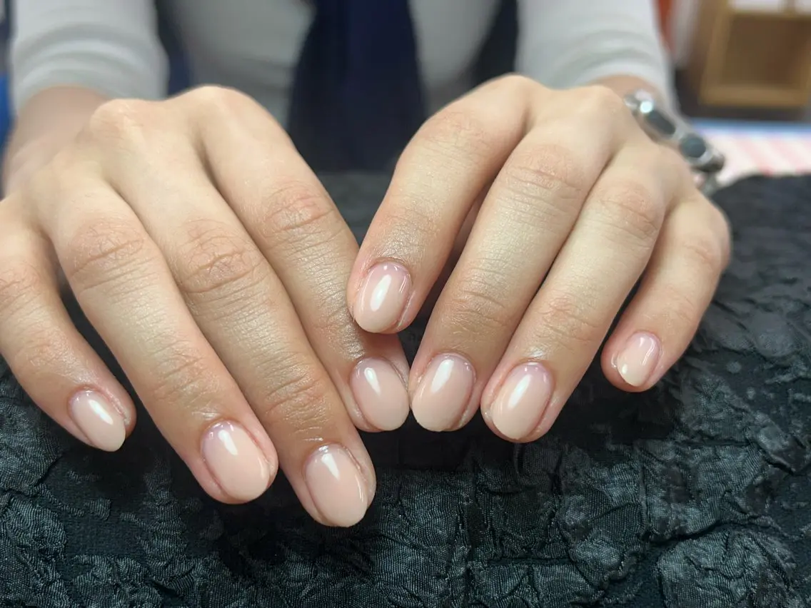 ネイル オーロラネイル フラッシュネイル フラワーネイル フレンチネイル キラキラネイル ハンドネイル ハンドケア 🌟LadyCoCo 🌟プロ ネイリストのネイルデザイン