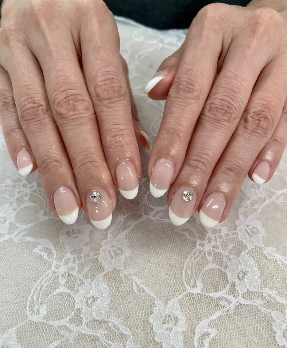 ネイル フレンチネイル オフィスネイル シンプルネイル ハンドネイル ハンドケア 心斎橋Salon Epokkuのネイルデザイン
