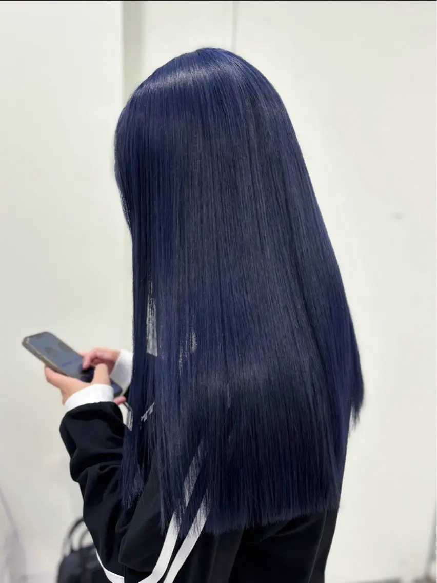 カラー ブルーカラー ネイビーカラー ヘアカラー 💎色落ちまで綺麗 寒色HARUKA💎のヘアスタイル